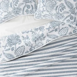 Quilts-Kirkland's Home Blue Jacobean Reversible 3-Pc. King Quilt Set Blue/White