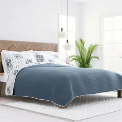 Quilts-Kirkland's Home Blue Patchwork Reversible 3-Pc. Queen Quilt Set Blue/White/Gray