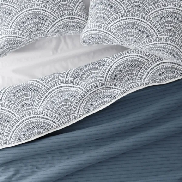 Quilts-Kirkland's Home Blue Scalloped Reversible 3-Pc. Queen Quilt Set Blue/White