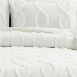 Quilts-Kirkland's Home Daisy Trellis Ruffles 3-Pc. Queen Quilt Set White