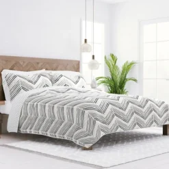 Quilts-Kirkland's Home Gray Chevron Reversible 2-Pc. Twin Quilt Set Gray/White