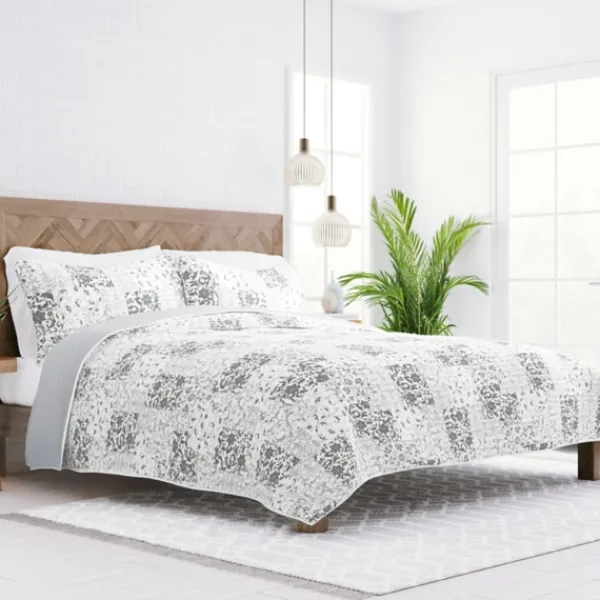 Quilts-Kirkland's Home Gray Patchwork Reversible 3-Pc. Queen Quilt Set Gray/White