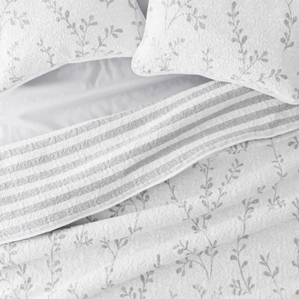 Quilts-Kirkland's Home Gray Vines Reversible 3-Pc. Queen Quilt Set Gray/White