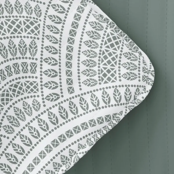 Quilts-Kirkland's Home Green Scalloped Reversible 3-Pc. Queen Quilt Set Green/White