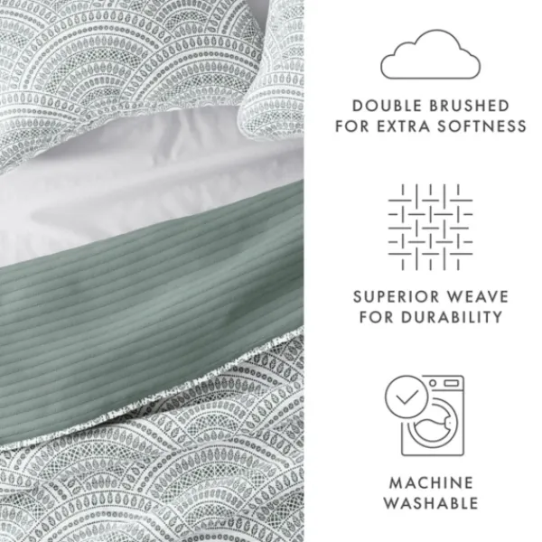 Quilts-Kirkland's Home Green Scalloped Reversible 3-Pc. Queen Quilt Set Green/White