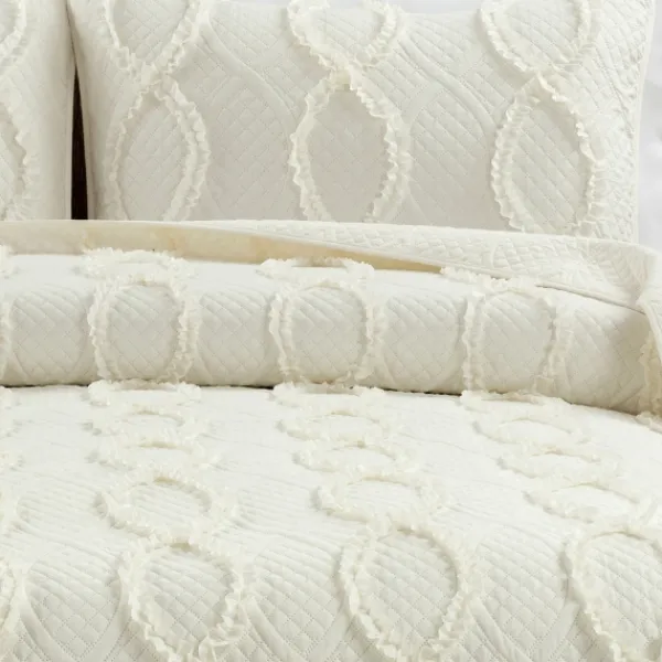Quilts-Kirkland's Home Ivory Trellis Ruffles 3-Pc. King Quilt Set White
