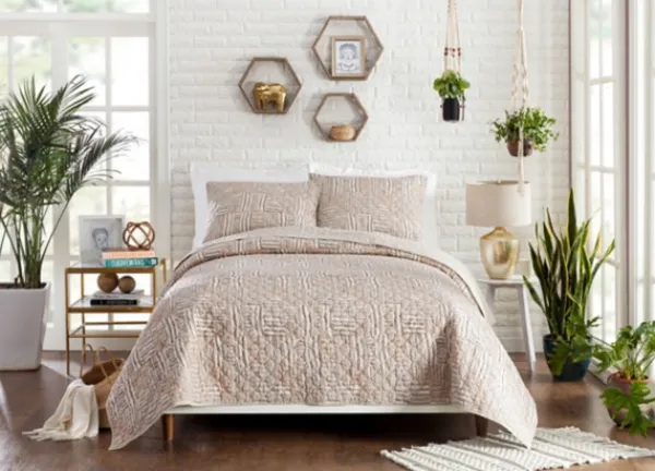 Quilts-Kirkland's Home Justina Blakeney Abrazo 3-Pc. Queen Quilt Set Tan