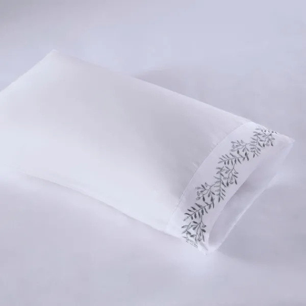Bed Sheets-Kirkland's Home Leafy Vine Hem Microfiber 4-Pc. King Sheet Set White/Green