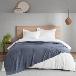 Blankets & Throws-Kirkland's Home Lightweight Full/Queen Blanket Blue