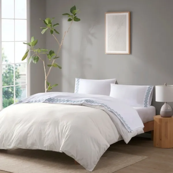 Bed Sheets-Kirkland's Home Medallion Hem Microfiber 4-Pc. Queen Sheet Set White/Blue