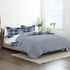 Comforters-Kirkland's Home Navy Daisy Medallion King 3-Pc. Comforter Set Blue