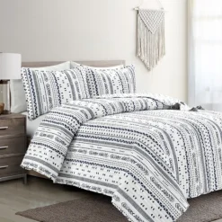 Quilts-Kirkland's Home Navy Geometric Full/Queen Reversible Quilt Set Blue/White