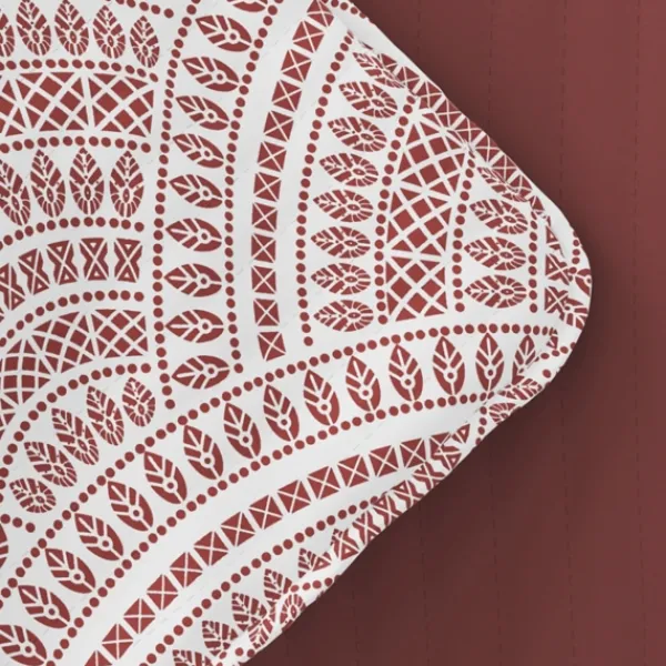 Quilts-Kirkland's Home Terra Scalloped Reversible 3-Pc. Queen Quilt Set Red/White