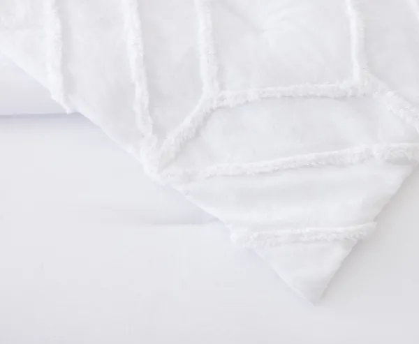Duvets-Kirkland's Home Tufted Chenille 3-Pc. Full/Queen Duvet Set White